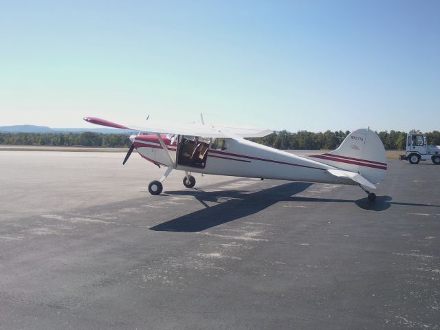 Cessna 170 —