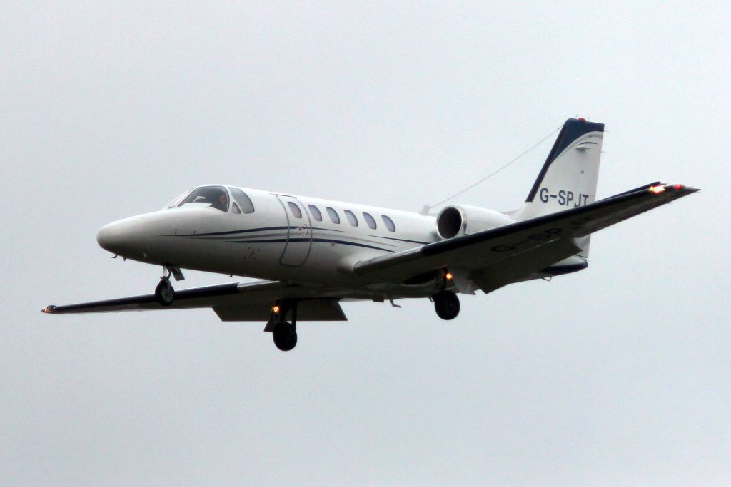 Cessna Citation II (G-SPJT) - Regency Jet Citation Bravo on short finals for rwy 25 on 21-Jan-25 arriving for an overnight visit from EGPH as LJC7.