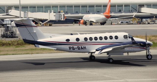 Beechcraft Super King Air 350 (PS-BAH)