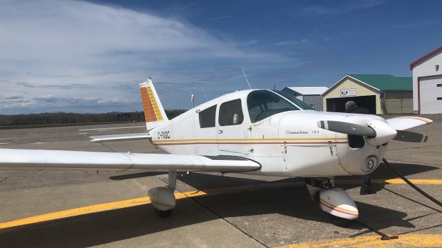 Piper Cherokee (C-FXGC)