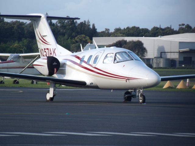 Eclipse 500 (N257AK)