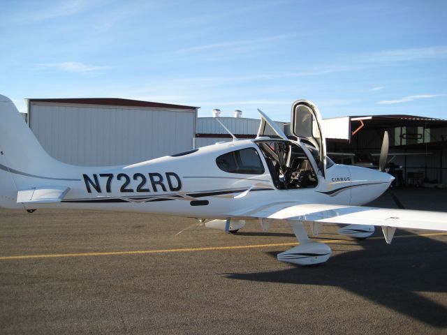 Cirrus SR-22 (N722RD)