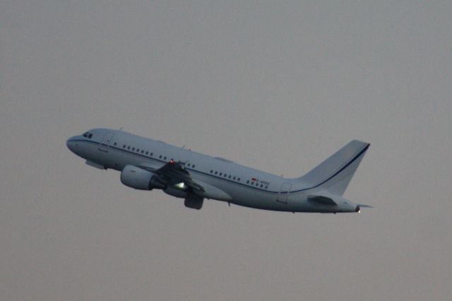 Airbus A319 (D-APGS) - K5 Aviation A319 departing BOS at dusk on 10/05/20. 