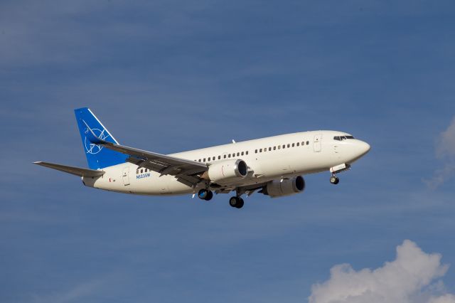 Boeing 737-700 (N623SW) - B737 operated by Swift Air on final approach to RWY 16L at Reno-Tahoe International Airport