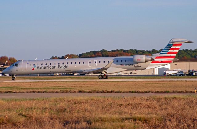 Canadair Regional Jet CRJ-900 (N592NN)