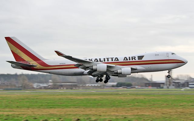 Boeing 747-400 (N705CK) - kalitta air b747-4b5f n705ck landing at shannon 6/1/19.