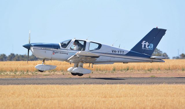 Socata Tobago (VH-YTT) - Touch n Gos Rwy23 on Xmas Eve