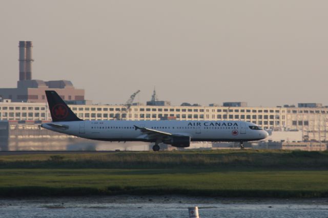 Airbus A321 (C-GIUF) - Air Canada A321 was a sub to Boston from Toronto. Logan does not usually see the AC A321s so it was a nice treat. 