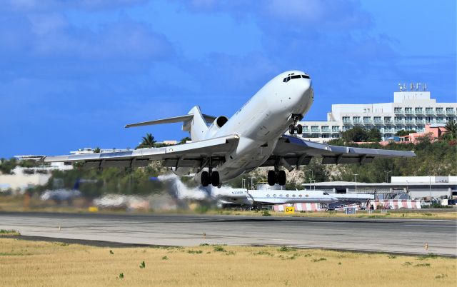 BOEING 727-200 (TSU825) - Transauto departing St Maarten 