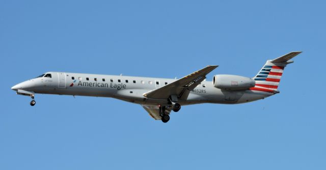 Embraer ERJ-145 (N652RS) - Just prior to landing, Mar. 2020.