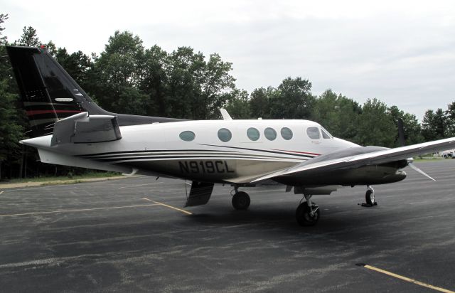 Beechcraft King Air 90 (N919CL)