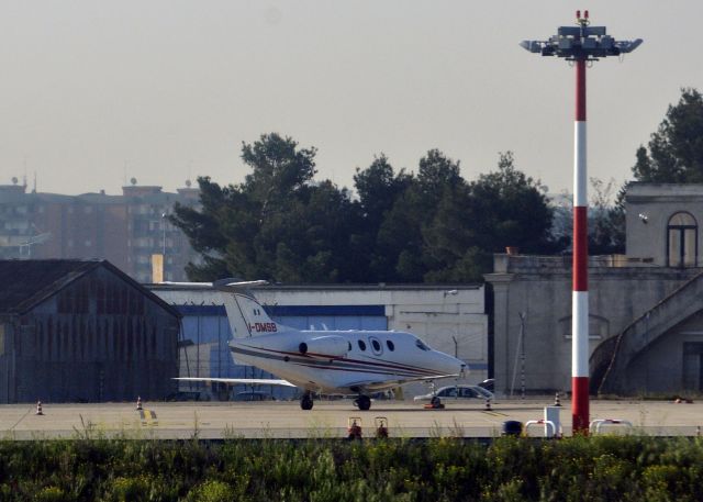 Beechcraft Premier 1 (I-DMSB) - Sirio Executive Hawker Beechcraft 390 Premier IA I-DMSB in Bari Airport