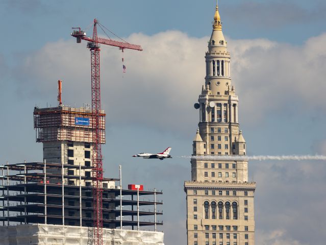 Lockheed F-16 Fighting Falcon — - Col. Justin Elliott, Commander of The USAF Thunderbirds, screams past the well-known Terminal Tower and future Sherwin Williams World Headquarters in the #1 jet in downtown Cleveland, Ohio during the Cleveland National Air Show on Labor Day 2023. 