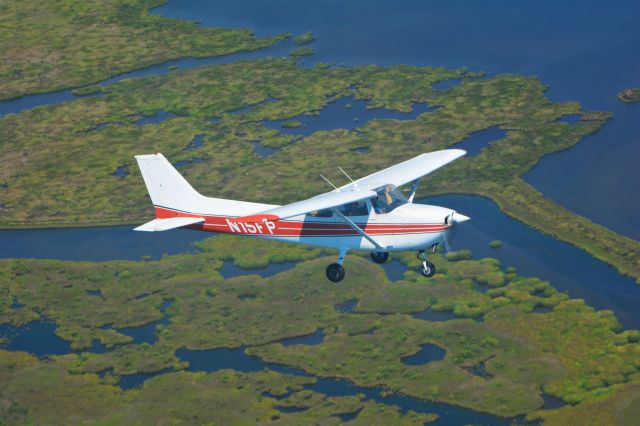 Cessna Skyhawk (N15FP) - Lake Ponchatrain Photo Shoot br /N15FP pilot- Matt Vieirabr /Patrick Quiegley  Photographer.