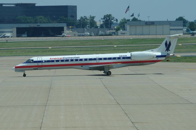 Embraer ERJ-145 (N815HK)