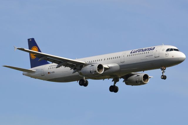 Airbus A321 (D-AIDQ)