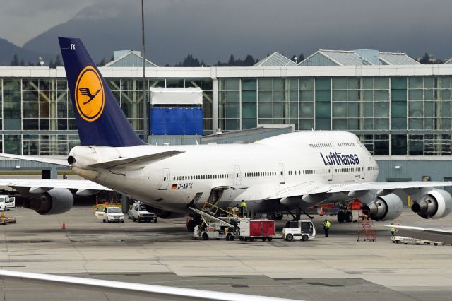 Boeing 747-400 (D-ABTK)