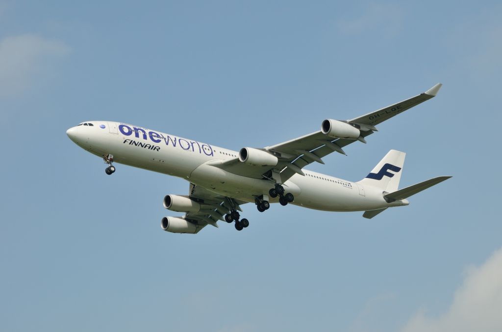 Airbus A340-300 (OH-LQE) - 2013/8/16