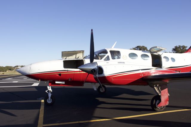 Cessna 421 (N467DM)