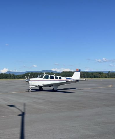 Beechcraft Bonanza (36) (N1974D)