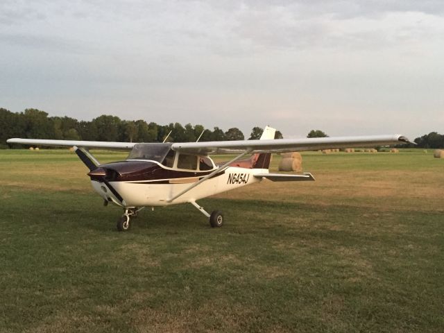 Cessna Skyhawk (N872FC)