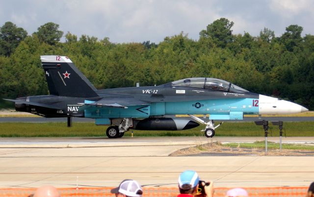 McDonnell Douglas FA-18 Hornet (16-1924)