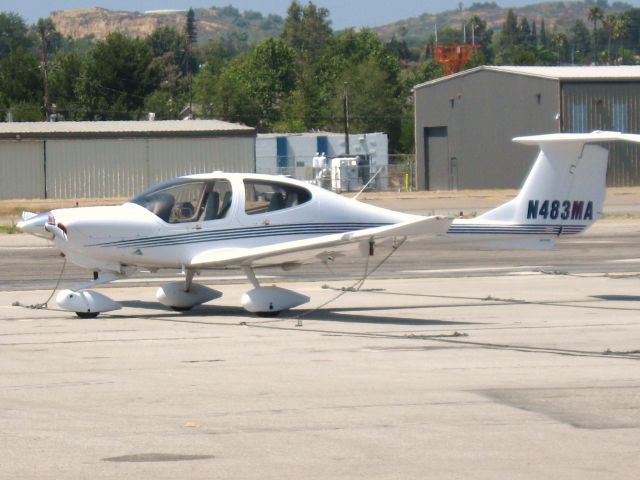 Diamond Star (N483MA) - PARKED AT FULLERTON