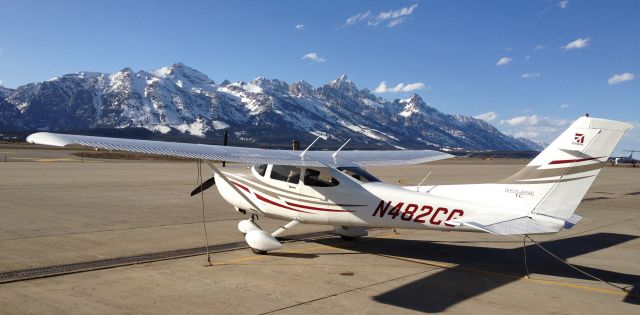 Cessna Skylane (N482CG) - Spring in the Tetons