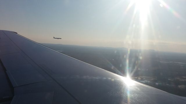 Airbus A321 — - Side-by-side approach to KATL