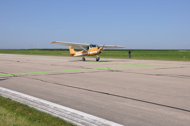 Cessna Commuter (N60032) - 2009 Cessna 150-152 National Fly-IN (Style and Grace Landing Contest)