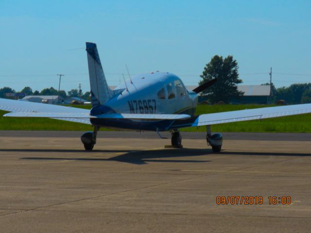 Piper Cherokee (N76957)