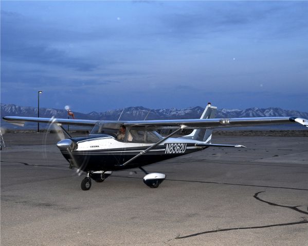 Cessna Skyhawk (N8362U)