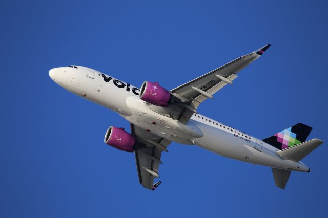 Airbus A320 (XA-VRD)