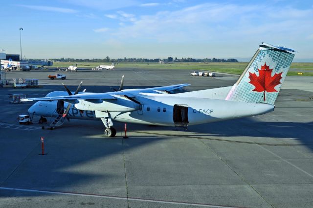 de Havilland Dash 8-300 (C-FACF)