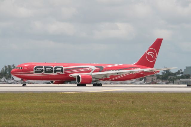 BOEING 767-300 (YV-528T)