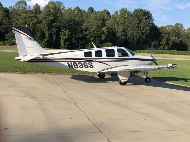 Beechcraft Bonanza (36) (N936S)