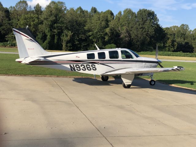 Beechcraft Bonanza (36) (N936S)