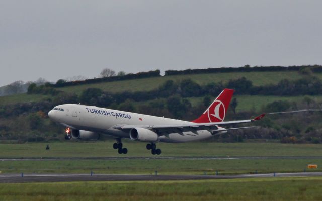 Airbus A330-200 (TC-JDP) - turkish cargo a330-200f tc-jdp about to land at shannon 1/5/16.