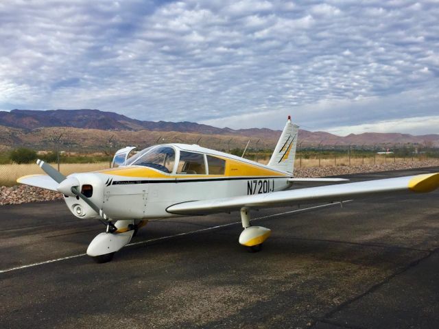 Piper Cherokee (N7201J)