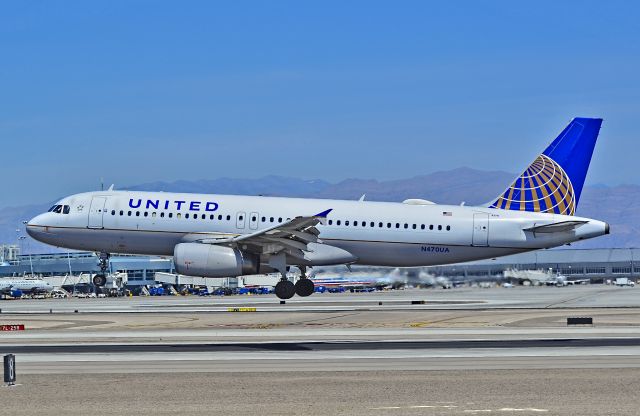 Airbus A320 (N470UA) - N470UA United Airlines 2001 Airbus A320-232 - cn 1427 - Las Vegas - McCarran International (LAS / KLAS)br /USA - Nevada, April 17, 2014br /Photo: Tomás Del Coro