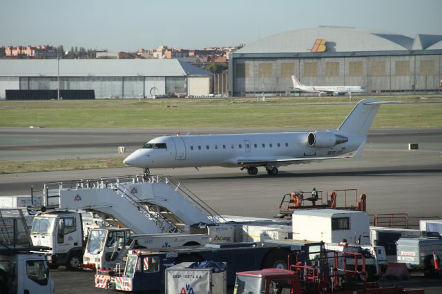 Canadair Regional Jet CRJ-200 (EC-GYI)