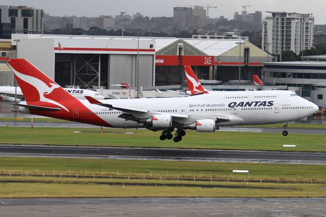 Boeing 747-400 (VH-OEG)