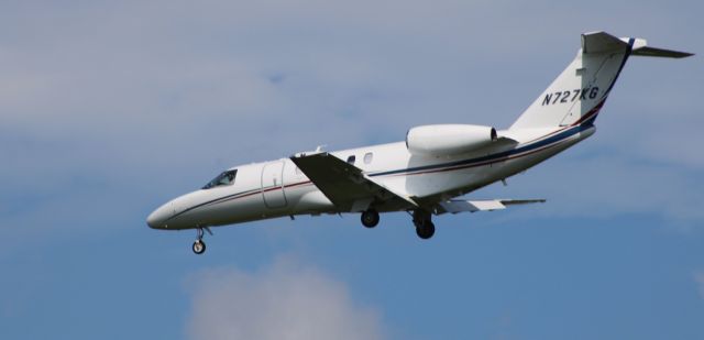 Cessna Citation CJ4 (N727KG) - On short final is this 2019 Cessna Citation 525C in the Summer of 2022.