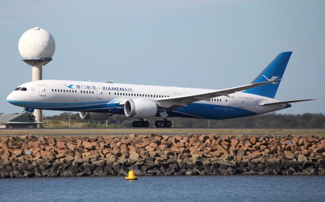 B-1357 — - Lifting Off Rwy 34L