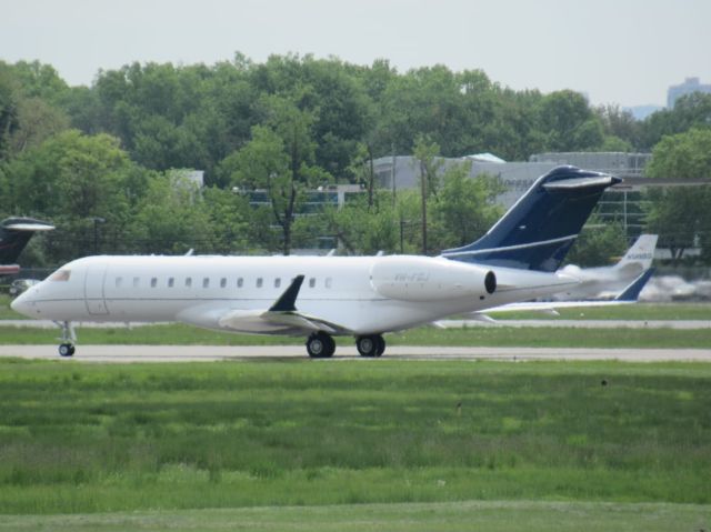 Bombardier Global Express (VH-FGJ)