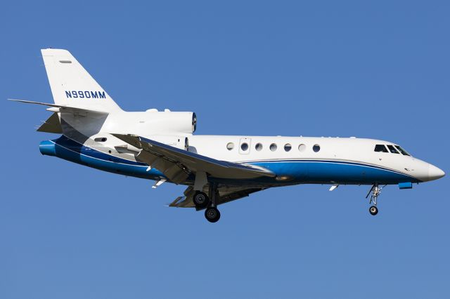 Dassault Falcon 50 (N990MM)