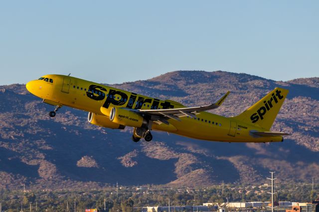 Airbus A320 (N649NK) - Spirit Airlines A320 taking off from PHX on 9/18/22. Taken with a Canon 850D and Canon EF 70-200mm f/2.8L IS II USM.