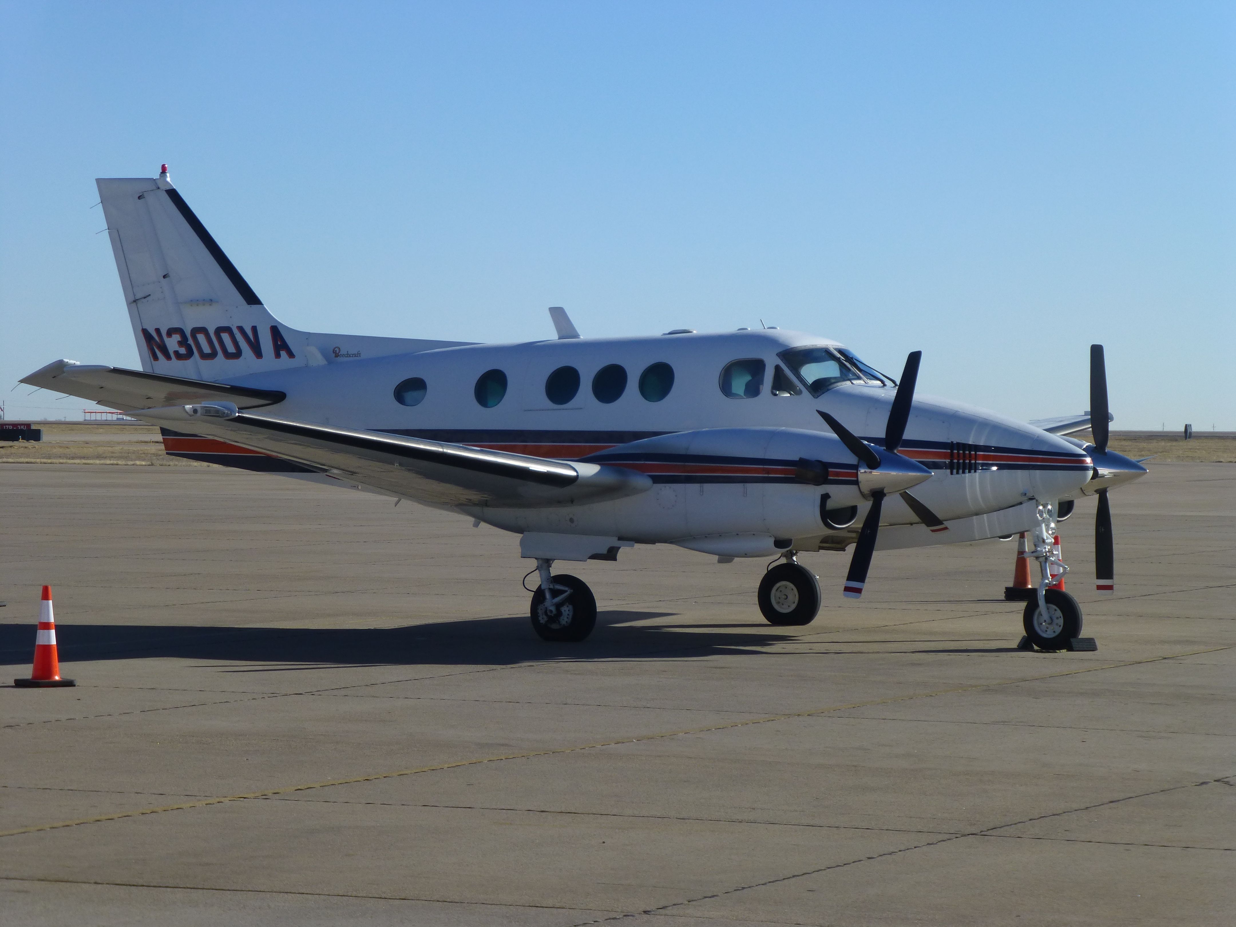 Beechcraft King Air 90 (N300VA)