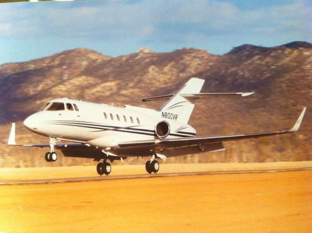 Hawker Siddeley HS-125-400 (N800VR) - Landing Cabo San Lucas, 2013