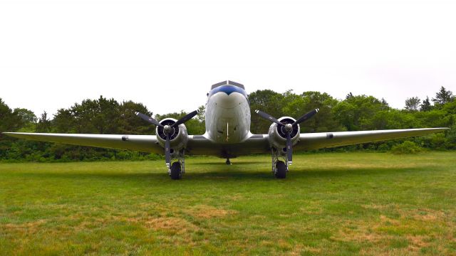 Douglas DC-3 (N61981) - Douglas DC-3A N61981 in Cape Cod Airfield 